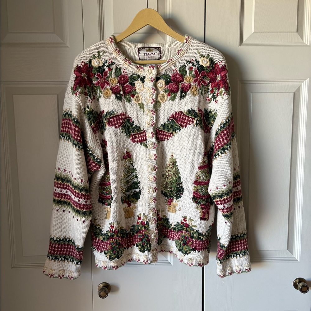 Tiara International | Vintage knit Christmas Cardigan. Size 26. Holiday floral